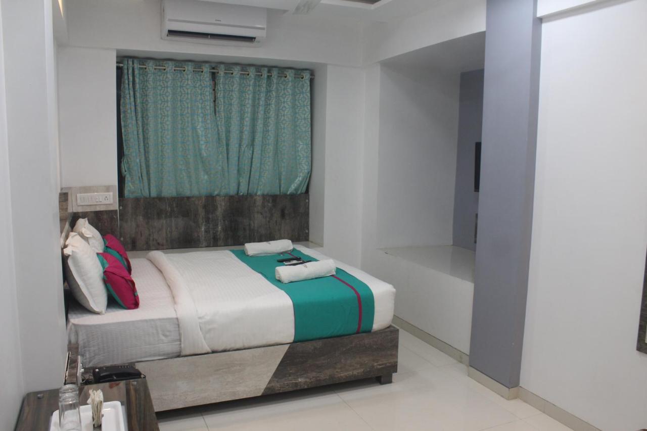 Hotel Park Inn Andheri West Mumbai Exterior photo